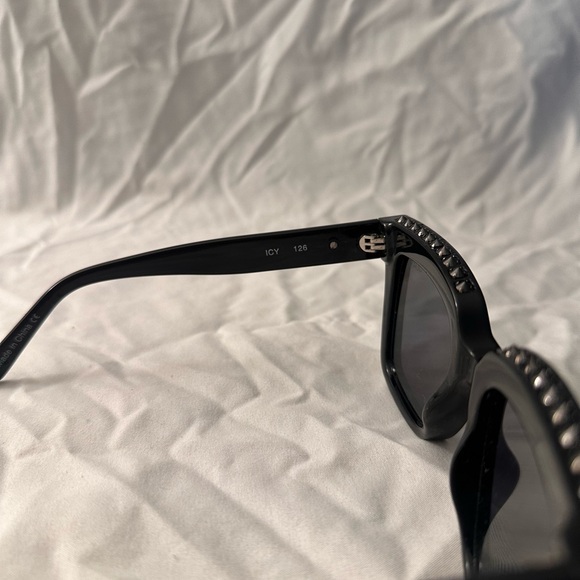 Quay Australia sunglasses - Picture 4 of 5